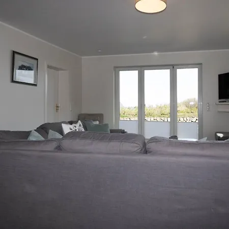 Hues Auert Tharep, 5