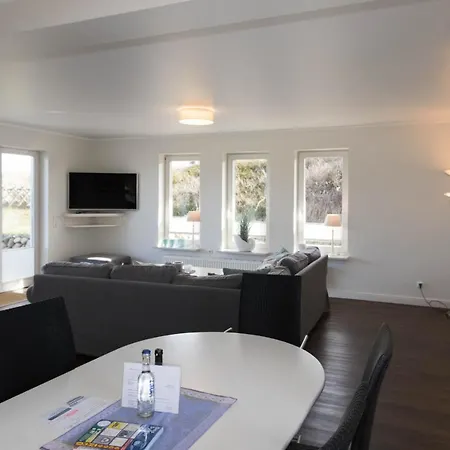 Hues Auert Tharep, 5