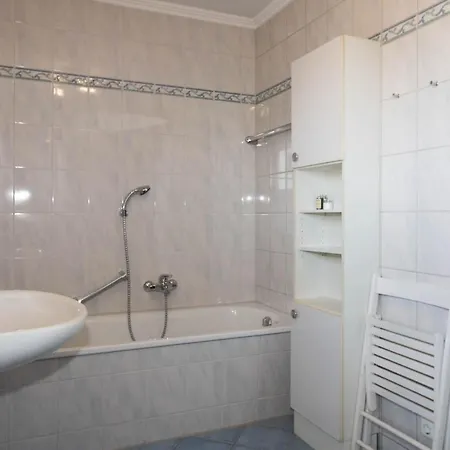 Apartman Hues Auert Tharep, 5 *