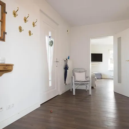 Hues Auert Tharep, 5 Hörnum